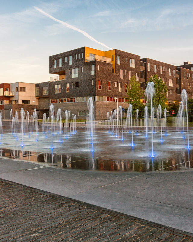  Bouw waterpartij Zuidboulevard, Waregem